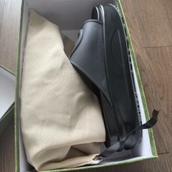 Interlocking “GG” Slide Size 43