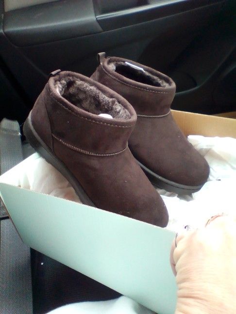 So Lupita Chocolate Boots New