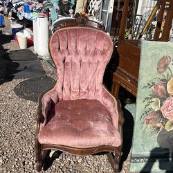 HUGE YARD SALE GOING ON NOW UNTIL MONDAY MORNING-5933 E. Main St. Lot 33 follow signs and balloons to Park Haven Estates