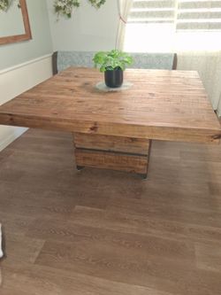 Dinning Room Table