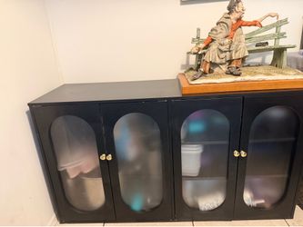 Storage cabinet