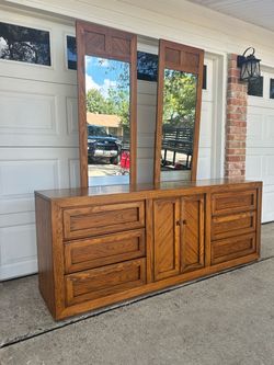 Vintage Huntley by Thomasville Dresser with Mirrors