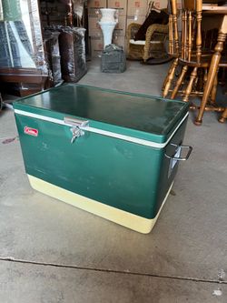 CLASSIC Vintage Coleman Metal Cooler