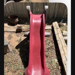 Little Tikes Slide ( Has Wider Steps) Excellent Condition 