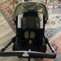 Doona car seat  stroller 