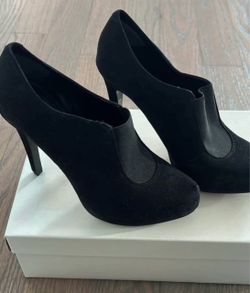 BCBG women shoes  size 7