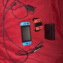 Nintendo Switch 