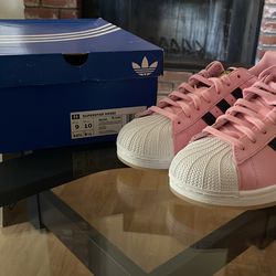 Adidas Superstar Messi  MENS 9/ WOMENS 10