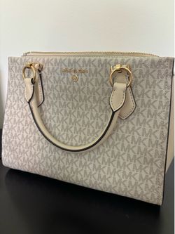 Michael Kors Purse and Wristlet