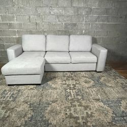 White Sectional Couch W Storage And Pull Out “WE DELIVER”