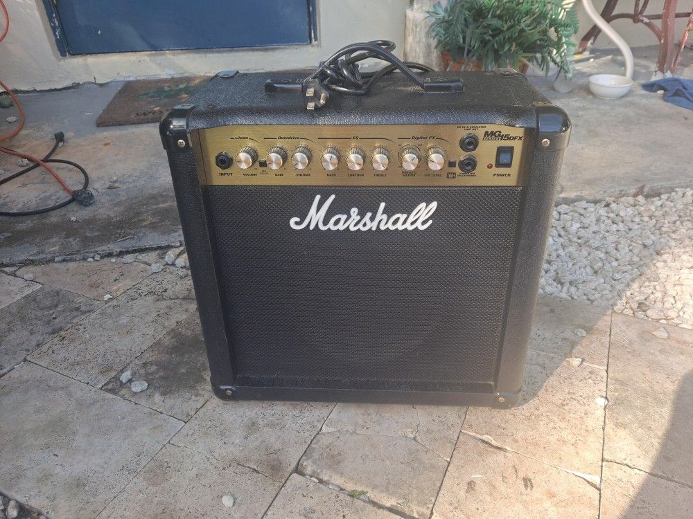  Marshall  Guitar  Amp  