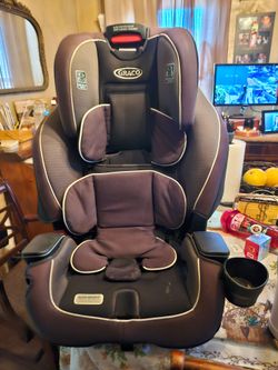 Graco All In 1 convertible Carseat