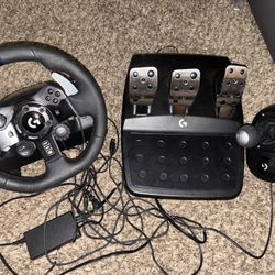 Logitech G923 Racing Wheel, Pedals And Manual Shifter
