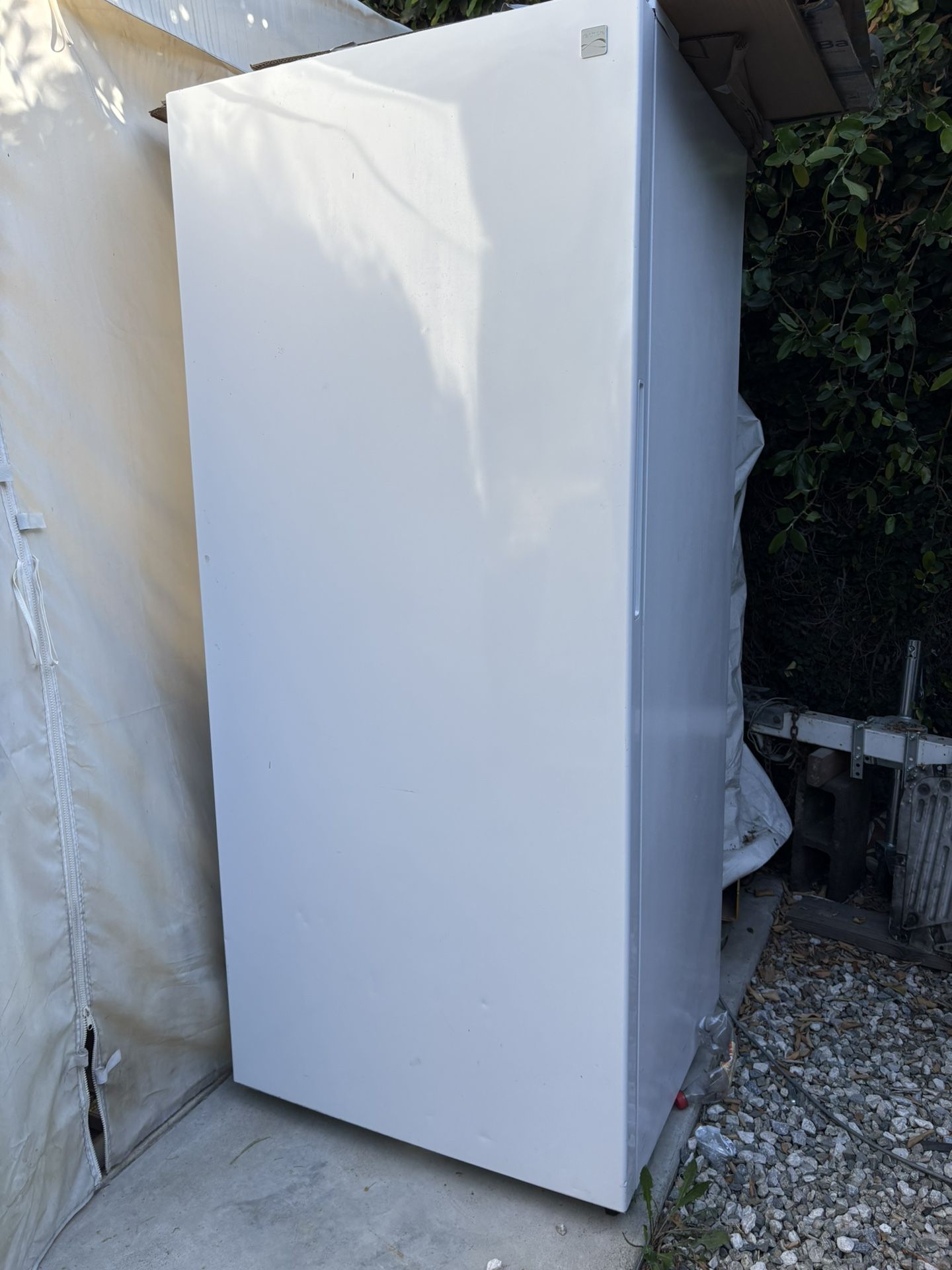 Upright Freezer for Sale in Long Beach, CA OfferUp