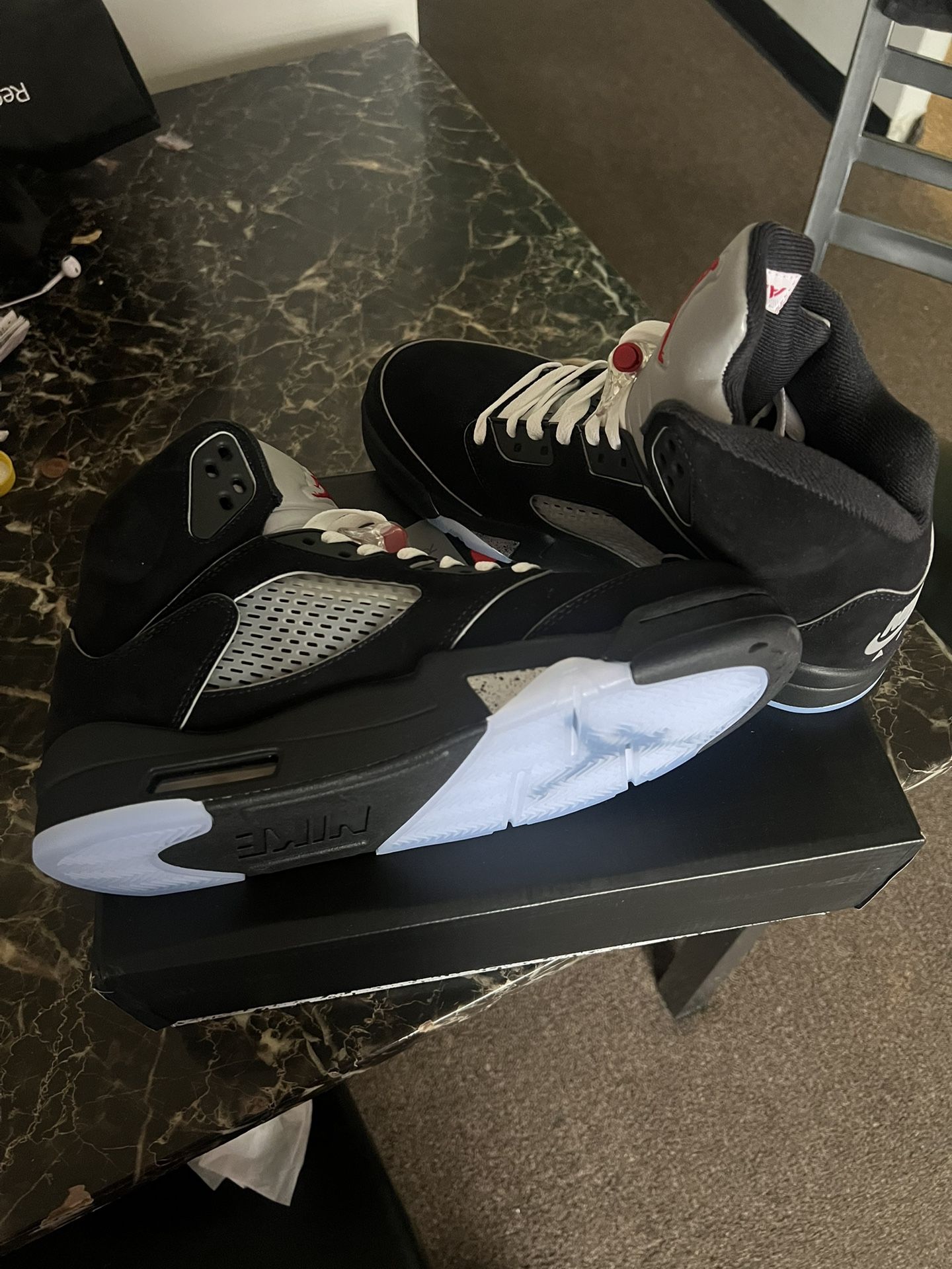 Jordan 5 Black Metallic