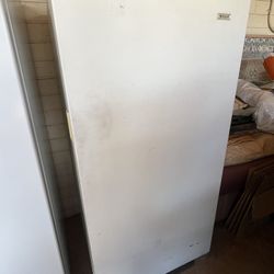 Freezer Frigidaire