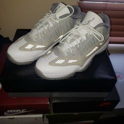 Jordan 11 Low IE