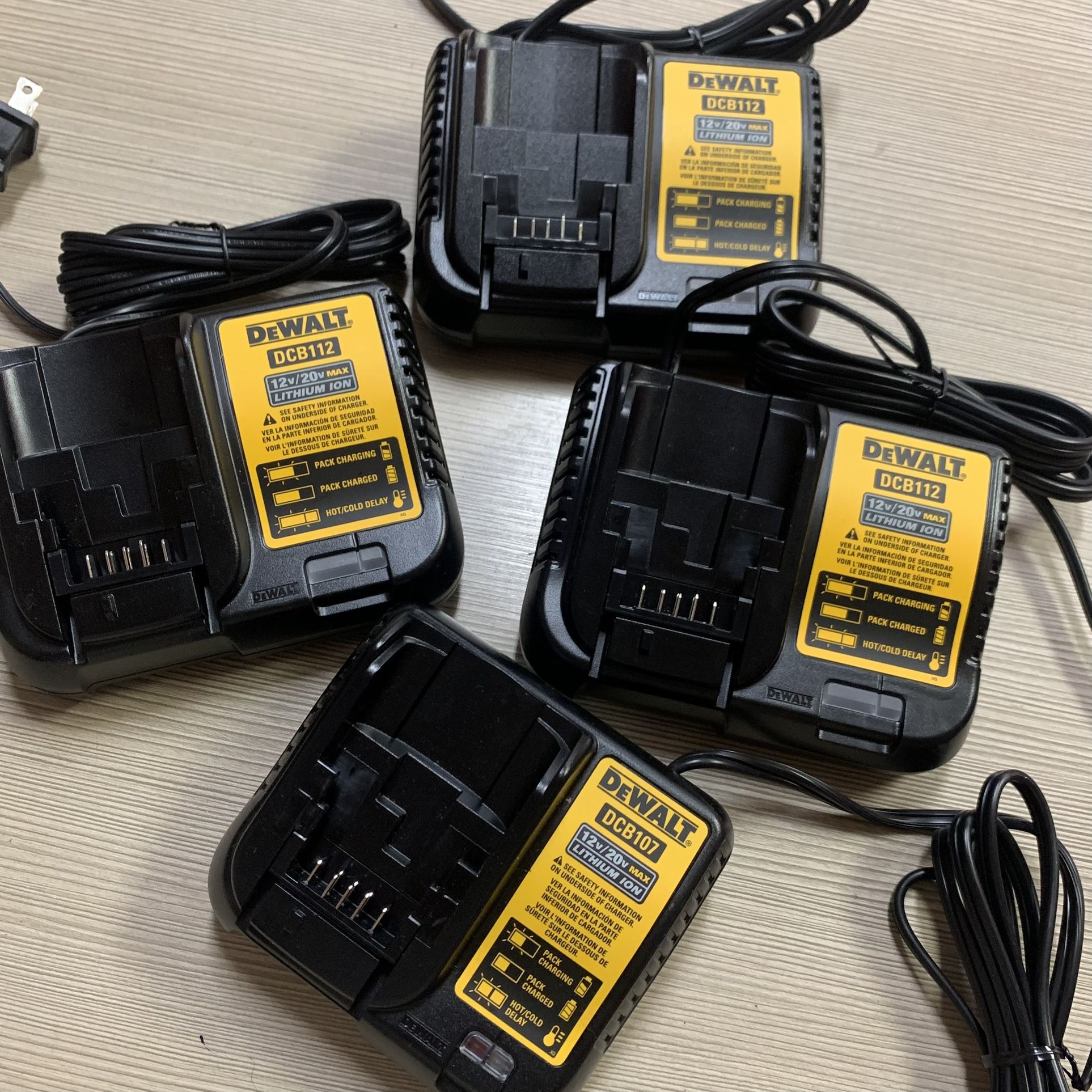Dewalt New Charger $20 Each One Nuevos