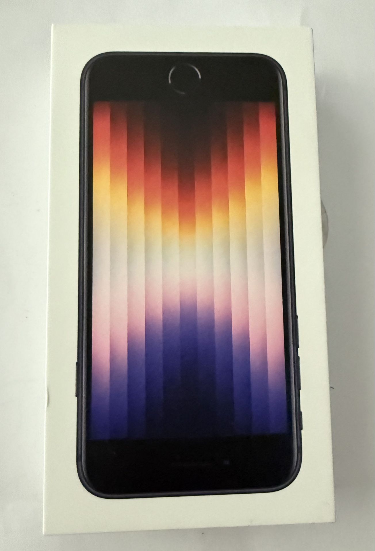 Apple iPhone SE3 (verizon & total)