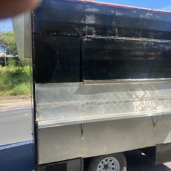 Food Trailer 