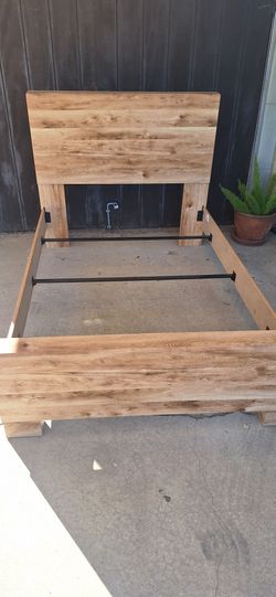 Frame bed Full like new
