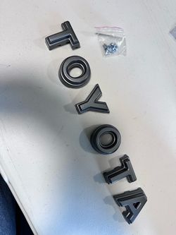 Toyota front grille letters