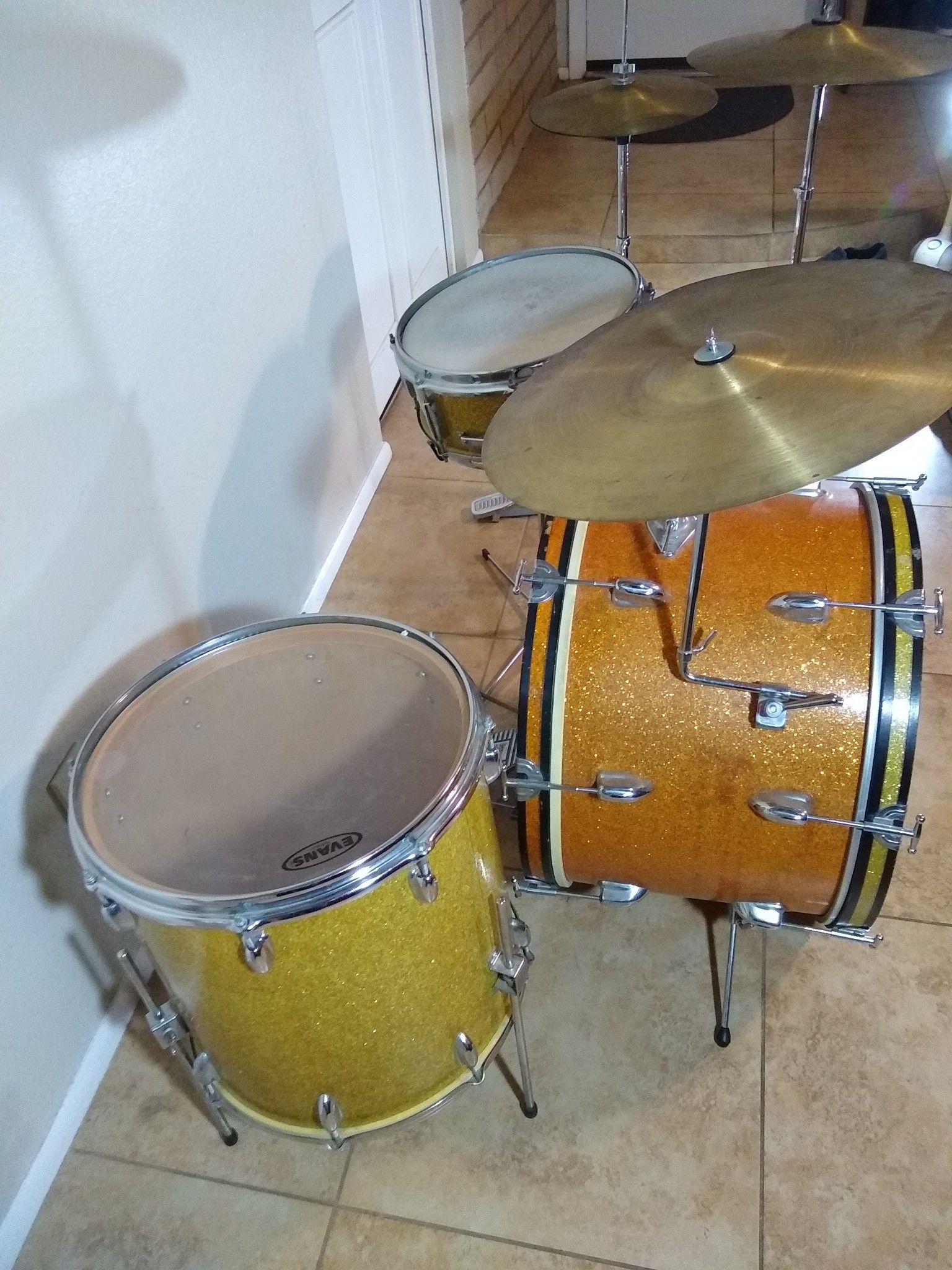 Vintage drum set. for Sale in Phoenix, AZ OfferUp