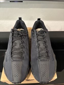 Nike Ava Rover men’s size 11, or women’s size 12.5 brand new
