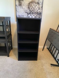 Beautiful shelving unit in perfect condition