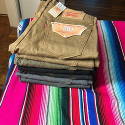 Mens levi’s 501 (34x30)