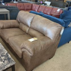 Bladen Coffee Loveseat