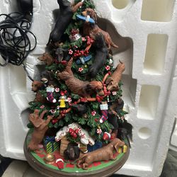 Danbury Mint Dachshund Christmas Tree Weiner Dog Figurine Light Up Display