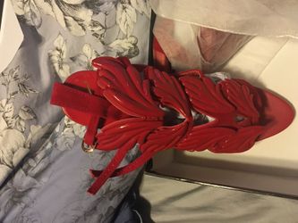 Guiseppes heels brand new size 9