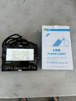 Pack Of 4 Melpo IP66 30W LED Flood Lights