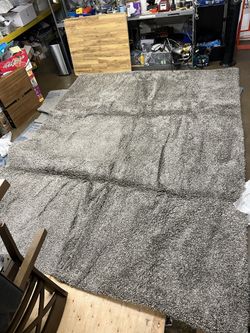 Thomasville 9 X 13 Silver Shaggy Rug