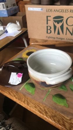 Bowl with lid