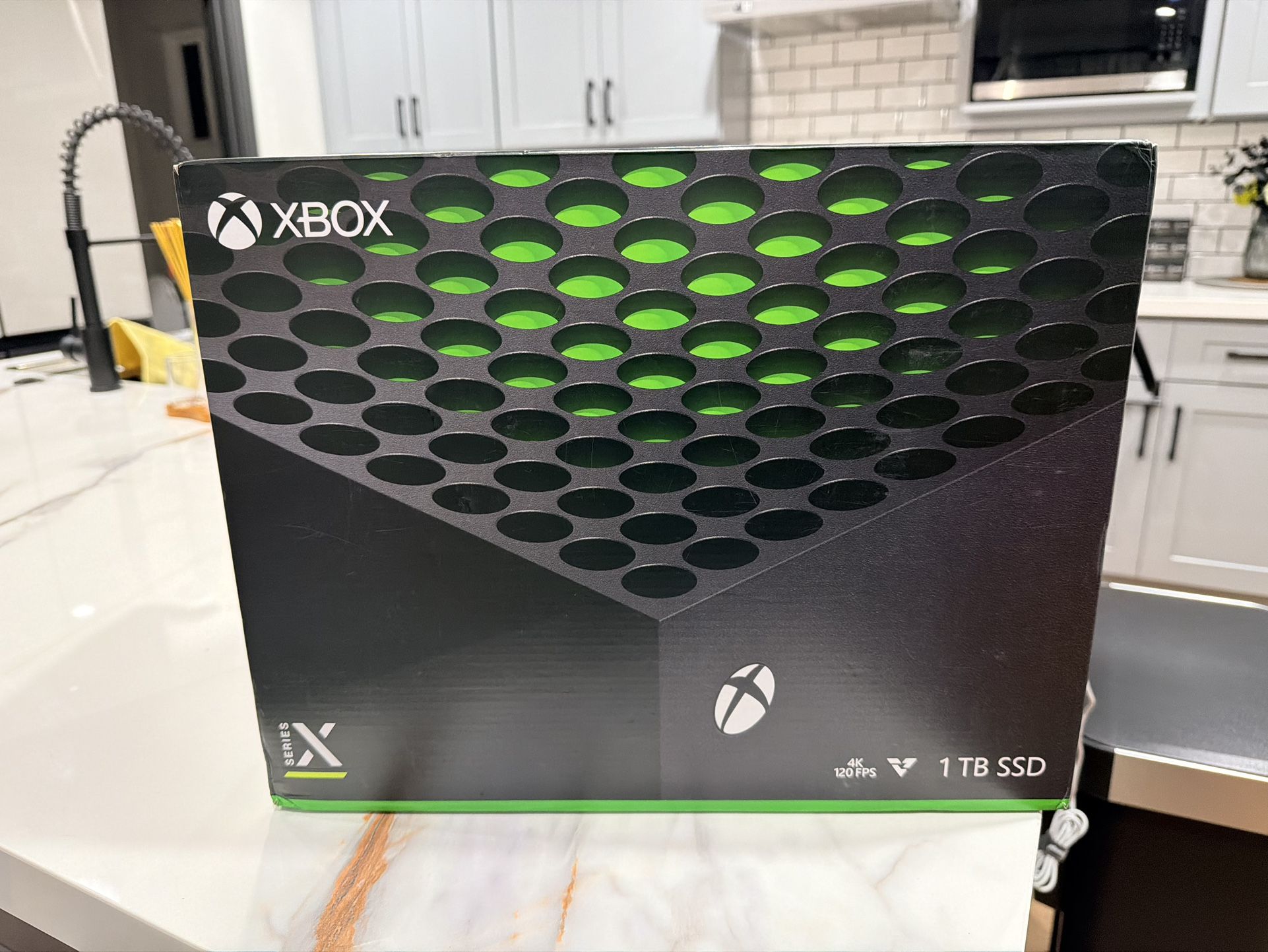 Xbox Series x 1TB - Brand New