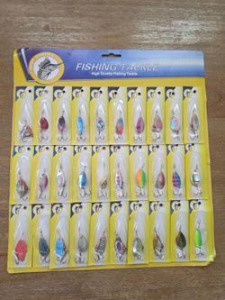 30-Piece Fishing Tackle Spinner Lure Set