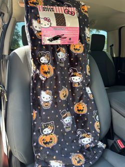 Hello Kitty Halloween blanket