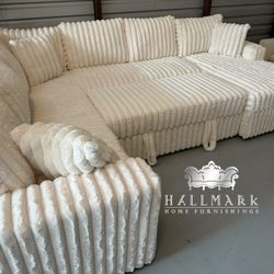 New Fluffy Pullout Bed Sectional Couch