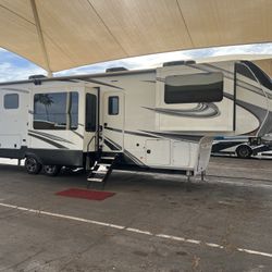 Grand Design Solitude