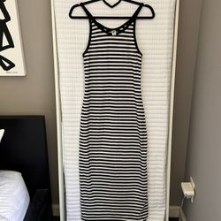 Old Navy Black And White Striped Midi Dress