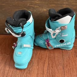 Youth Ski Boot - Roxa Bliss J-Light Youth Ski Boots – Size 22 (220mm)