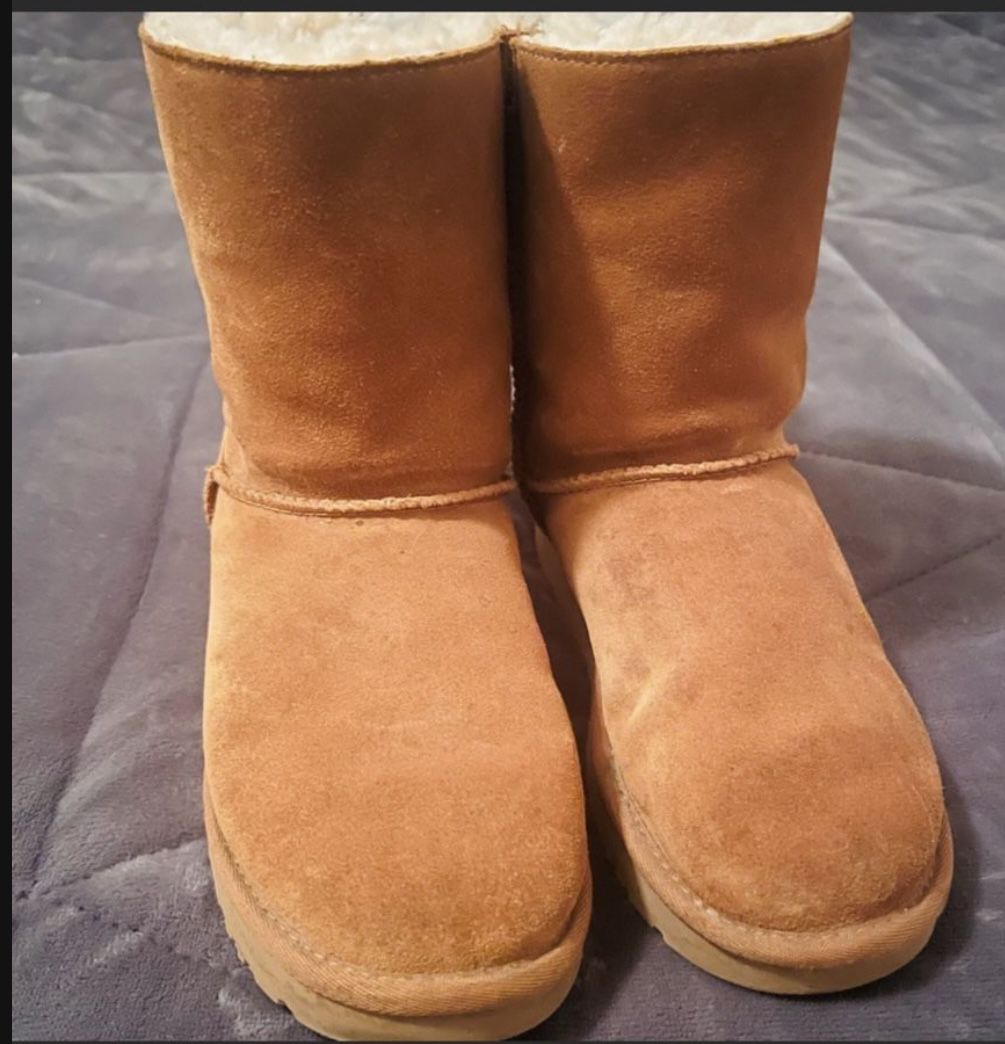 UGG CUSTOMIZABLE BOW BOOTS 