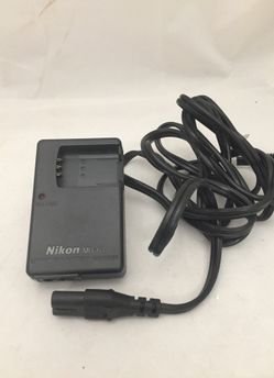 Nikon MH-64 battery charger for coolpix models
