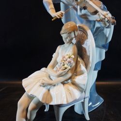 Lladro, #5932 Jester Serenade