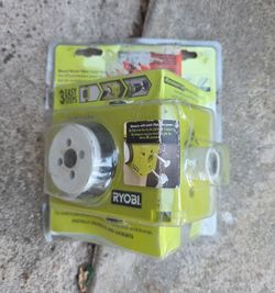 Wood/Metal Door Lock Installation Kit with Bi-Metal Hole Saw, Spade Bit, Pilot Bit, and Double Ended Screw Drivng Bit