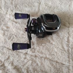 Lew's Team Lew's Pro-T1 Reel