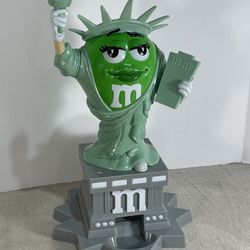M&M's World Ms. Statue of Liberty Dispenser Lady Green 11" Used Good Condition