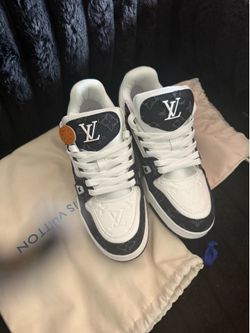 Luis Vuitton shoes